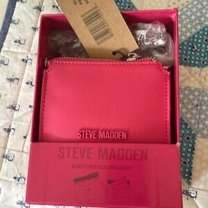 NWT and NIB Steven Madden BLOVEY Card Case